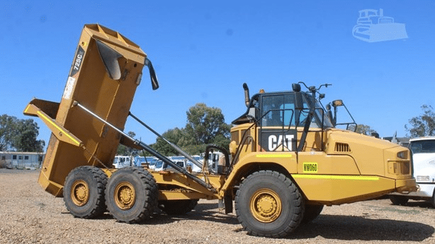 2016 Used Caterpillar 725C2 Dump Truck