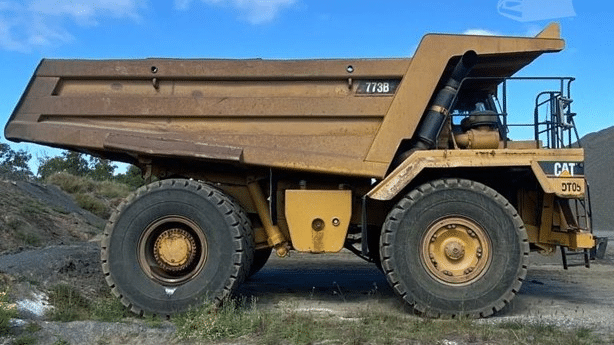 1987 Used Caterpillar 773 Dump Truck