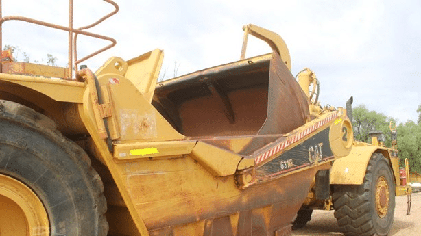 2001 Used Caterpillar 631G Scrapers