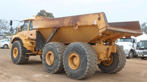 2005 Used Volvo Trucks A40D Dump Truck