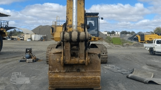 1995 Used Caterpillar 375 Excavators