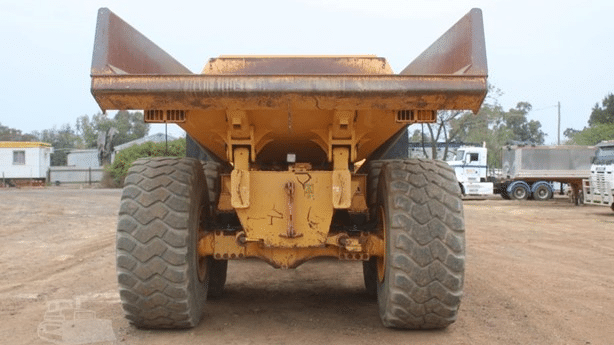 2005 Used Volvo Trucks A40D Dump Truck