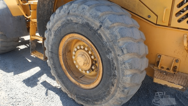 2005 Used Volvo L70E Loaders