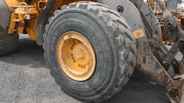2007 Used Volvo L120E Loaders