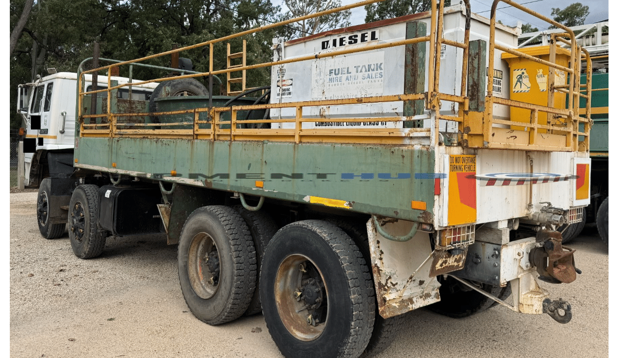 1990 Used International T-line T2670 Tray
