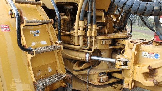 2008 Used Caterpillar 735 Water Truck