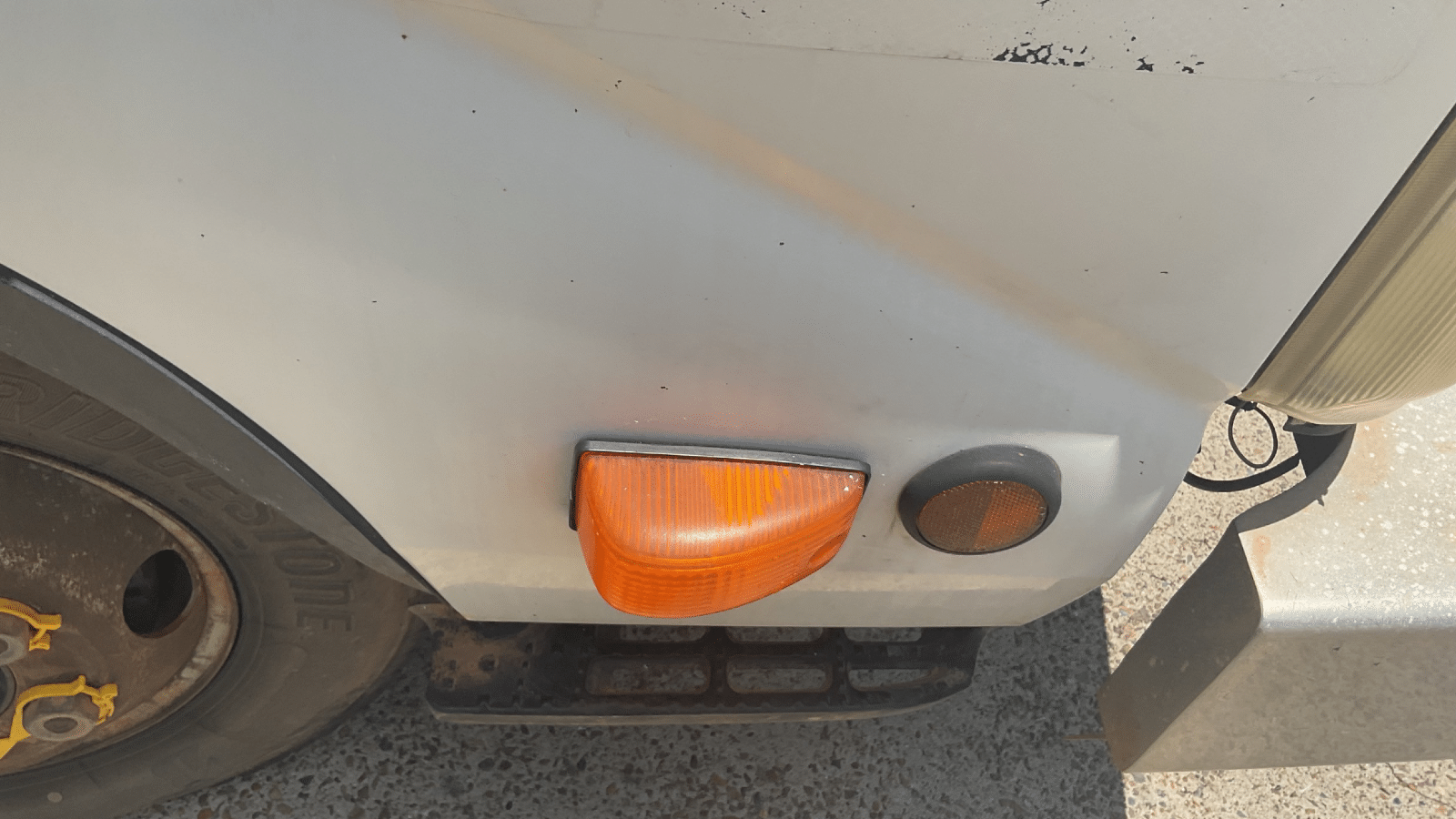 2006 Used Hino Dutro Tray