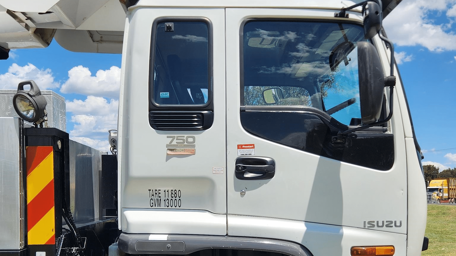 2005 Used Isuzu FTS Cherry Picker