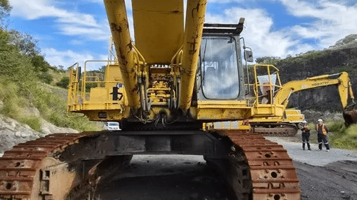 2000 Used Komatsu PC1100-6 Excavators