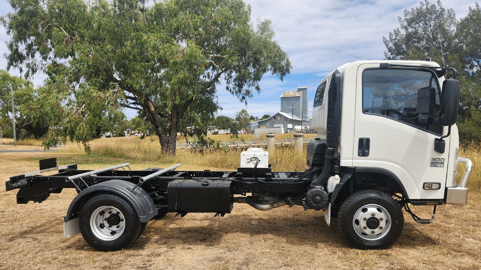 2013 Used Isuzu NPS300 Cab Chassis