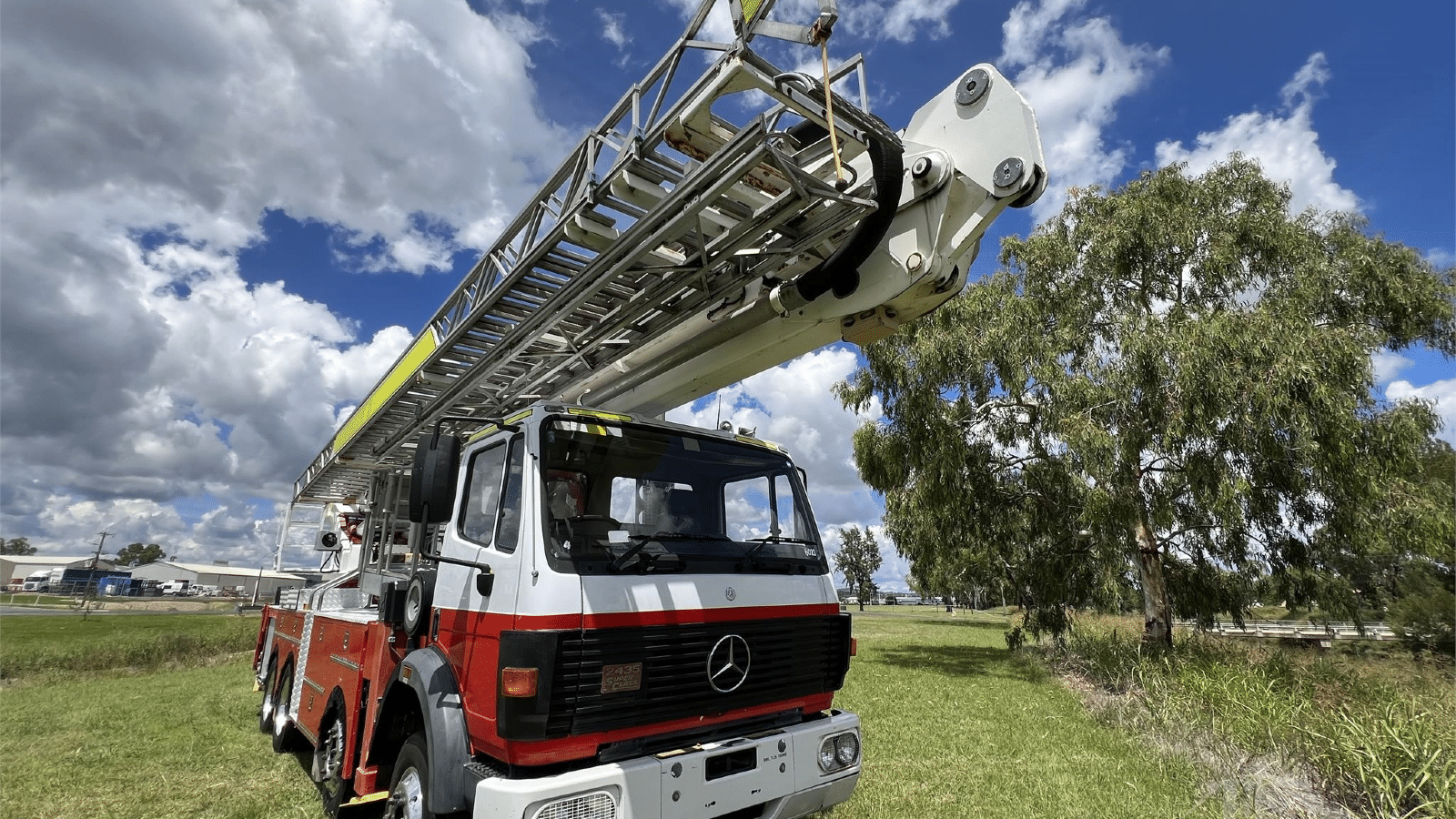 1996 Used Mercedes Benz Trucks 2435 Fire Truck