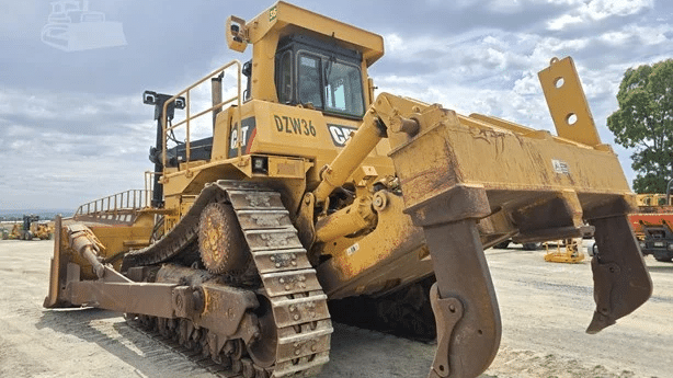 1998 Used Caterpillar D10R Bulldozers
