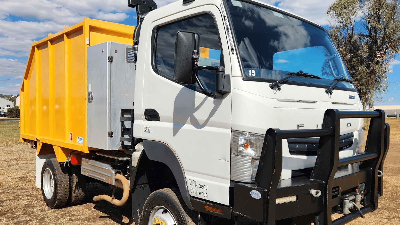 2015 New Mitsubishi Canter Tipper