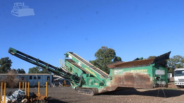 2014 Used Mccloskey S190 2DT Screening Plants