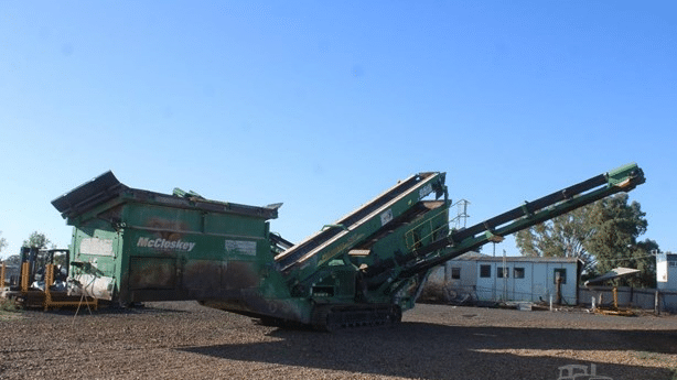 2014 Used Mccloskey S190 2DT Screening Plants