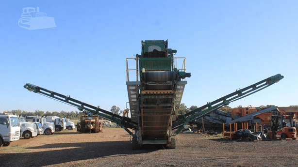 2014 Used Mccloskey S190 2DT Screening Plants