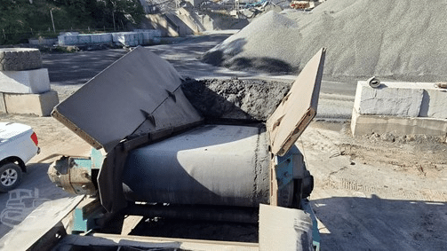 2008 Used Powerscreen Warrior 1800 Screening Plants