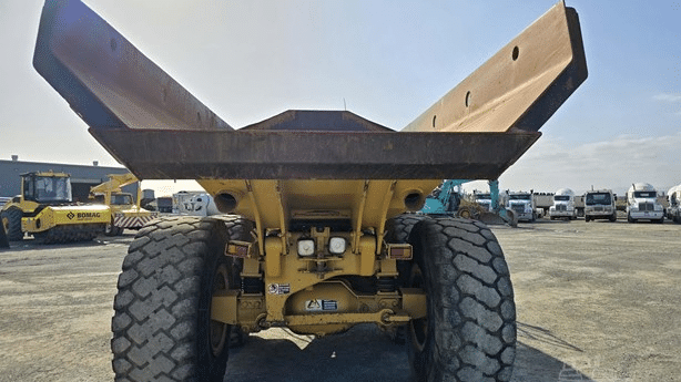 2001 Used Caterpillar 730 Dump Truck