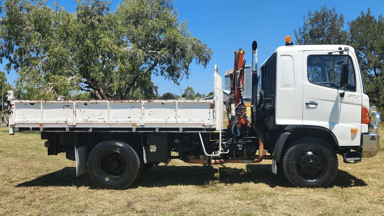 2003 Used Hino 500FT1022 Tipper