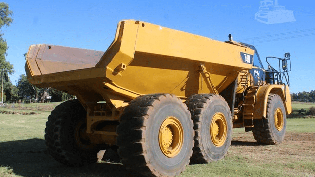 2005 Used Caterpillar 740 Dump Truck