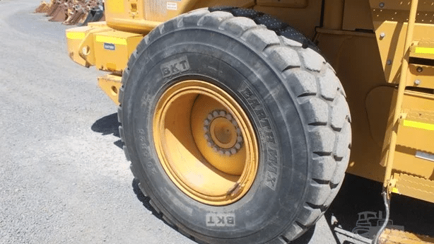 2011 Used Caterpillar 930H Loaders