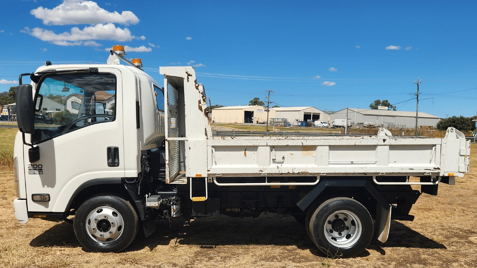 2014 Used Isuzu NPR Tipper