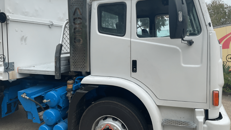 2011 Used Iveco Acco Tipper