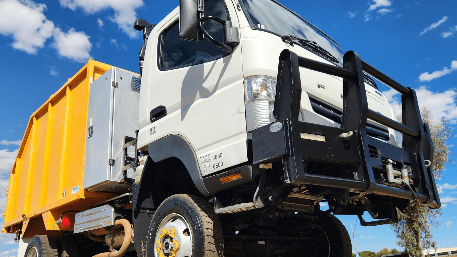 2015 New Mitsubishi Canter Tipper
