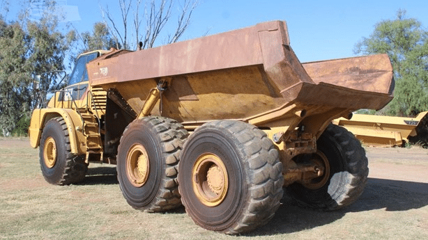 2002 Used Caterpillar 740 Dump Truck