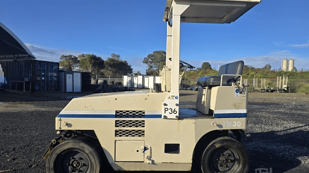 1995 Used Komatsu JW30-1 Roller Compactors