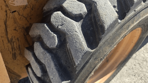 2000 Used Case 1840 Skid Steers