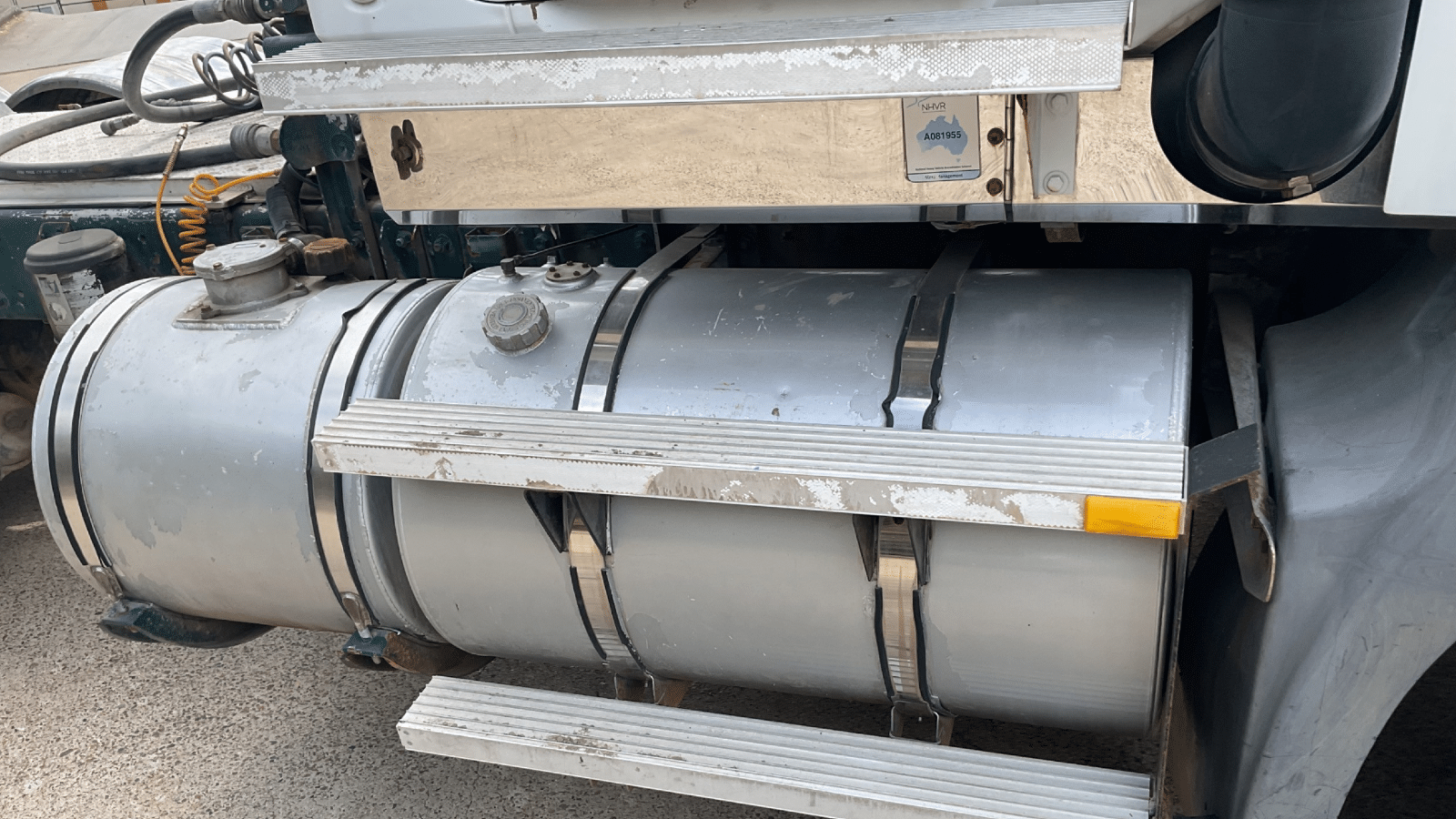 2006 Used Mack Trident Prime Mover