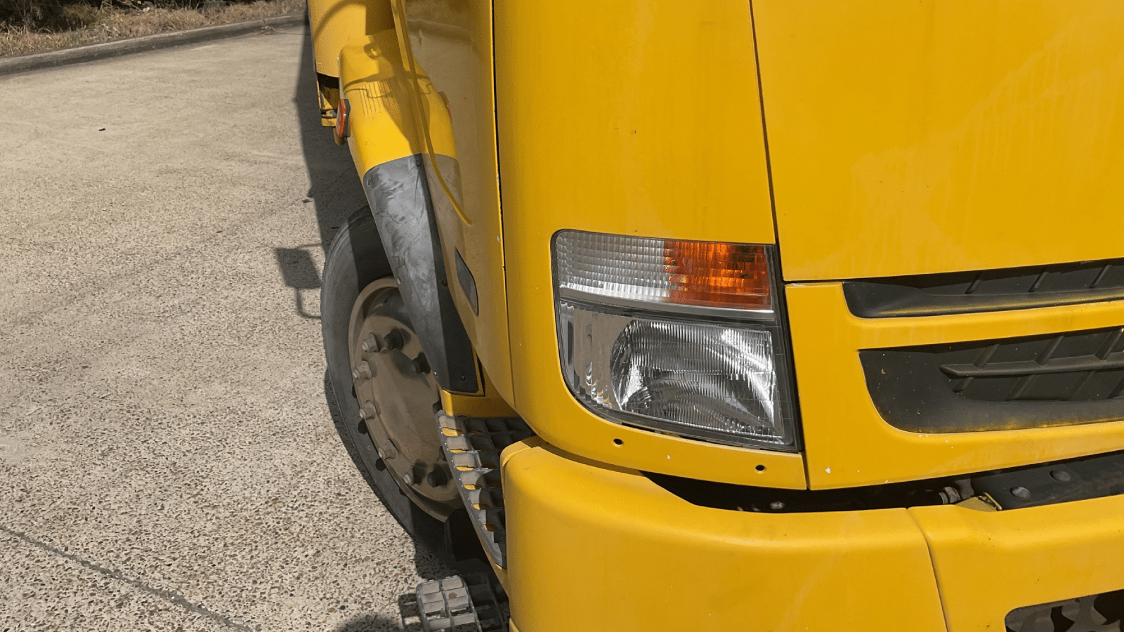 2008 Used Mitsubishi Fighter Curtainsider