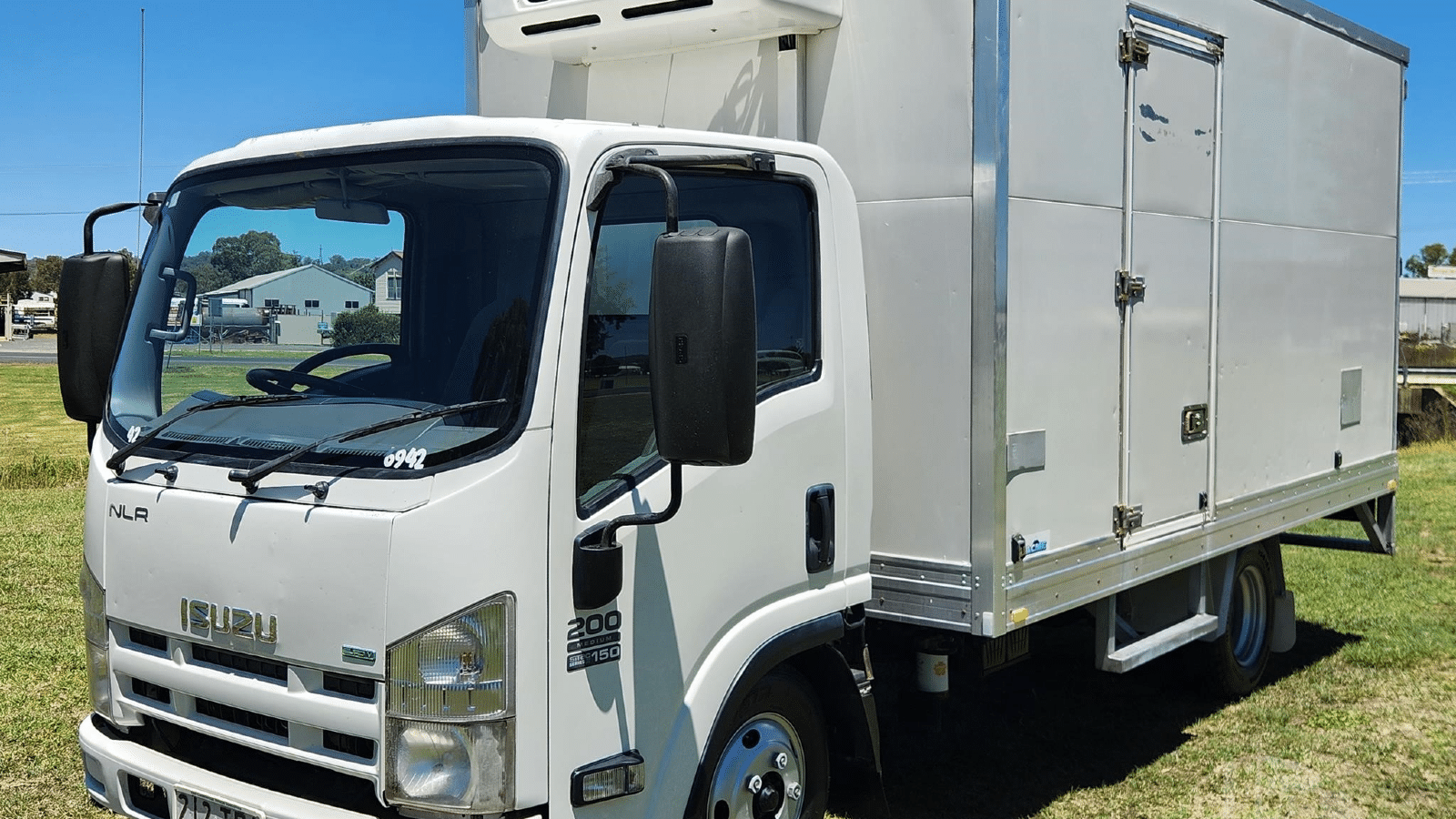 2013 Used Isuzu NLR200 Refrigerated Truck