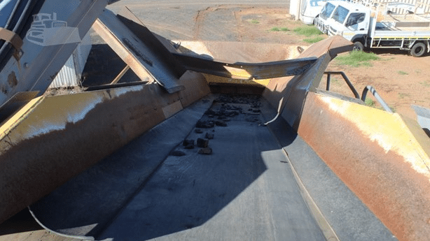 2011 Used Striker CM400 Cone Crushers