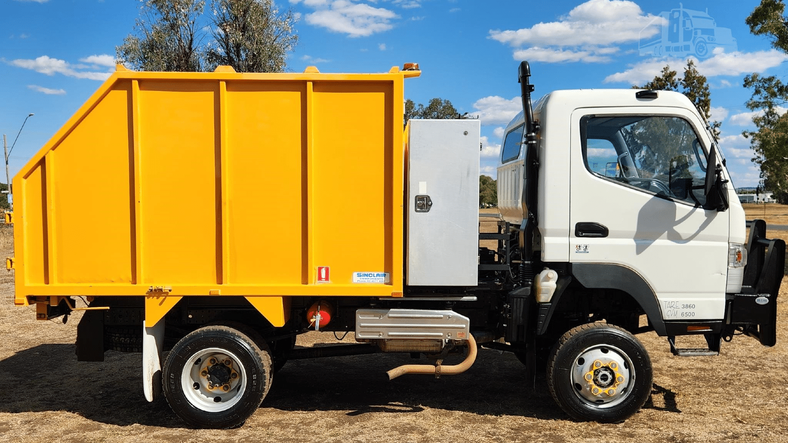 2015 New Mitsubishi Canter Tipper