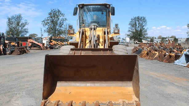 2005 Used Volvo L70E Loaders