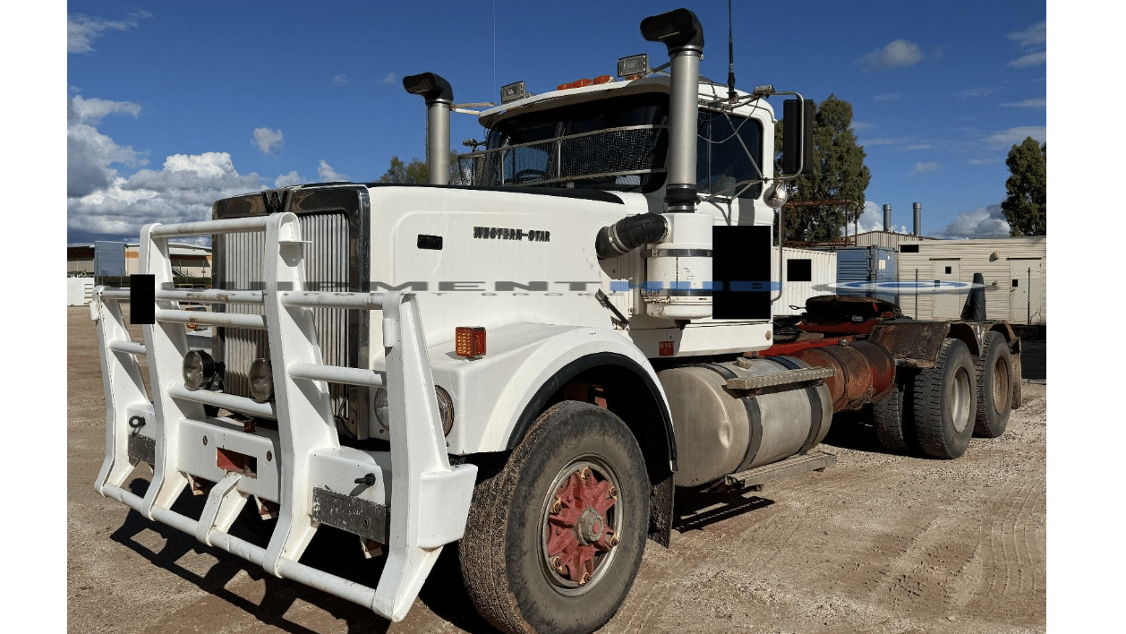 1994 Reconditioned Western Star 4900 Prime Mover