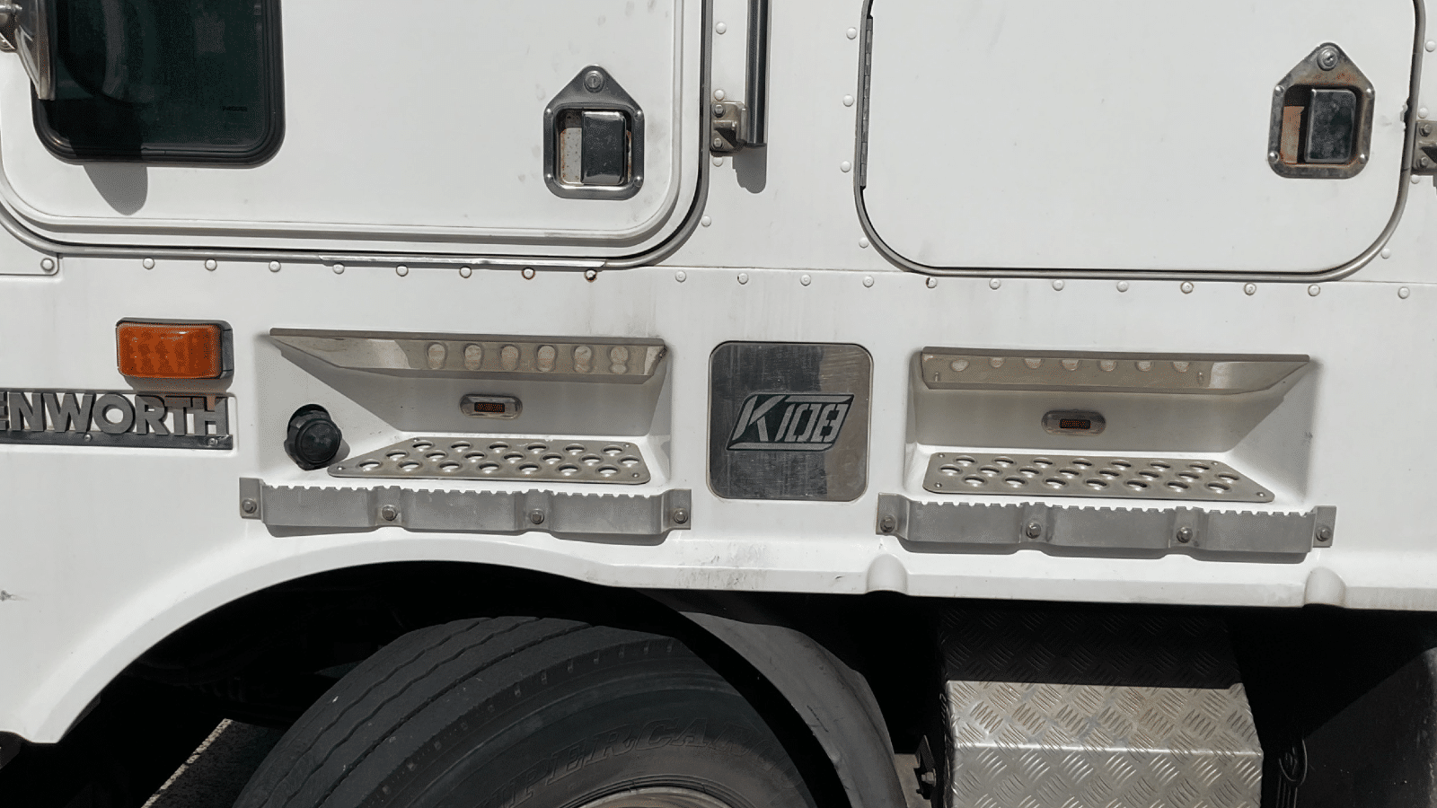 2010 Used Kenworth K108 Prime Mover