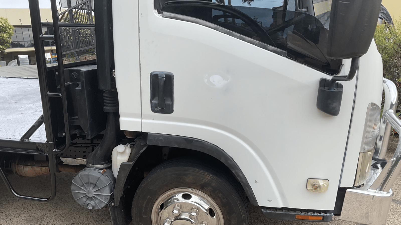 2008 Used Isuzu NPR Tray