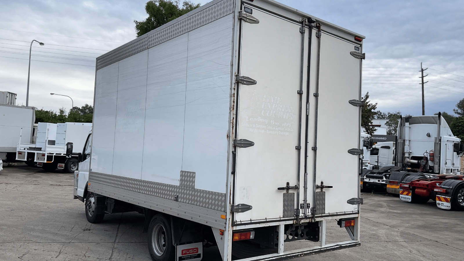 2011 Used Mitsubishi Canter Pantech