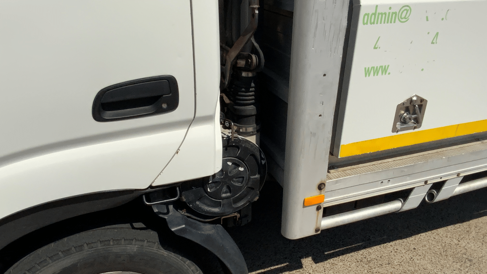 2008 Used Hino 616 - 300 Series Tray