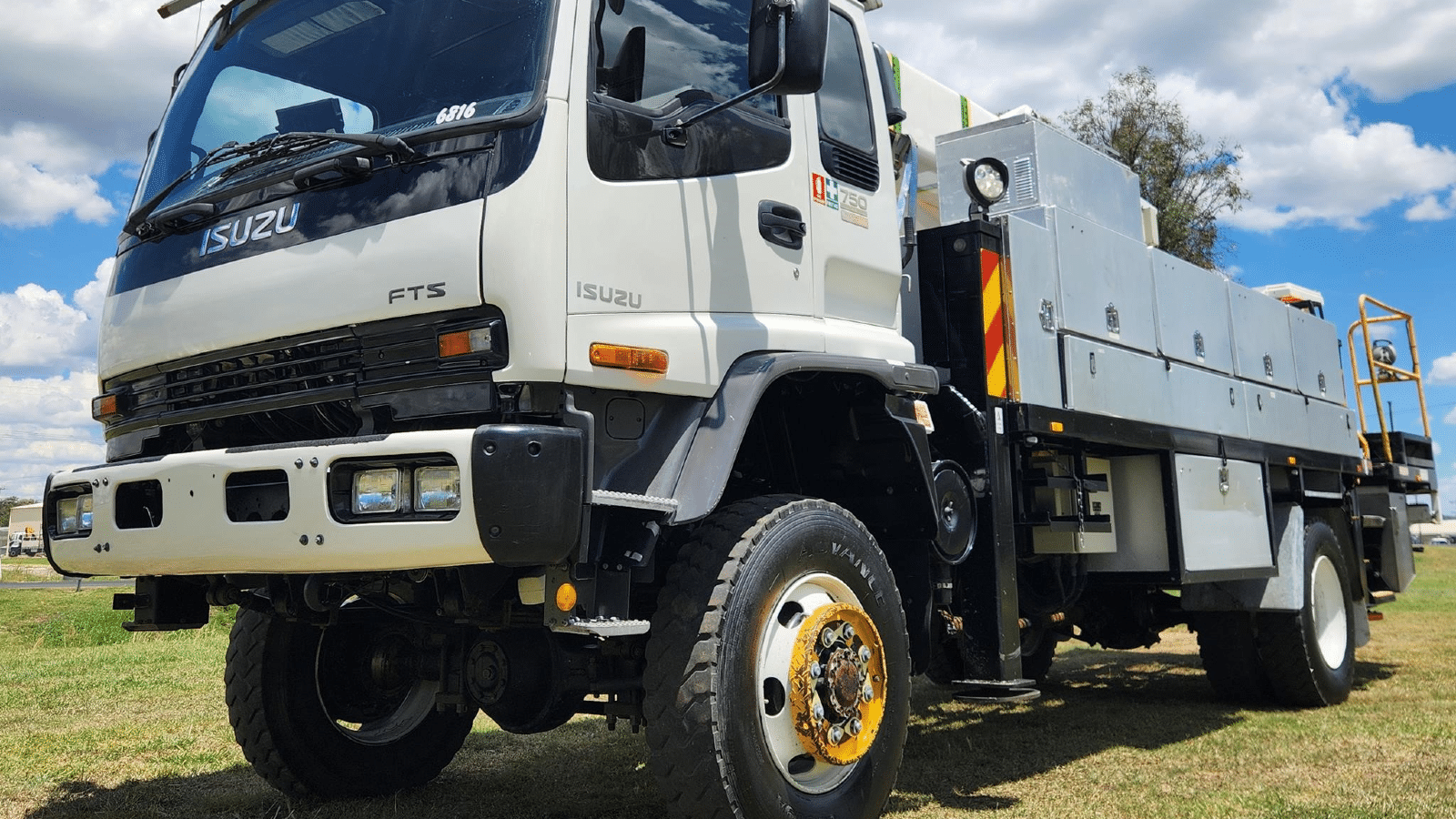 2005 Used Isuzu FTS Cherry Picker