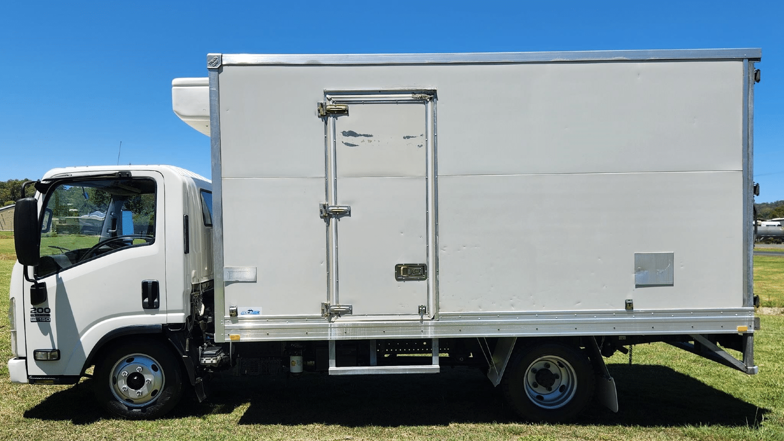 2013 Used Isuzu NLR200 Refrigerated Truck