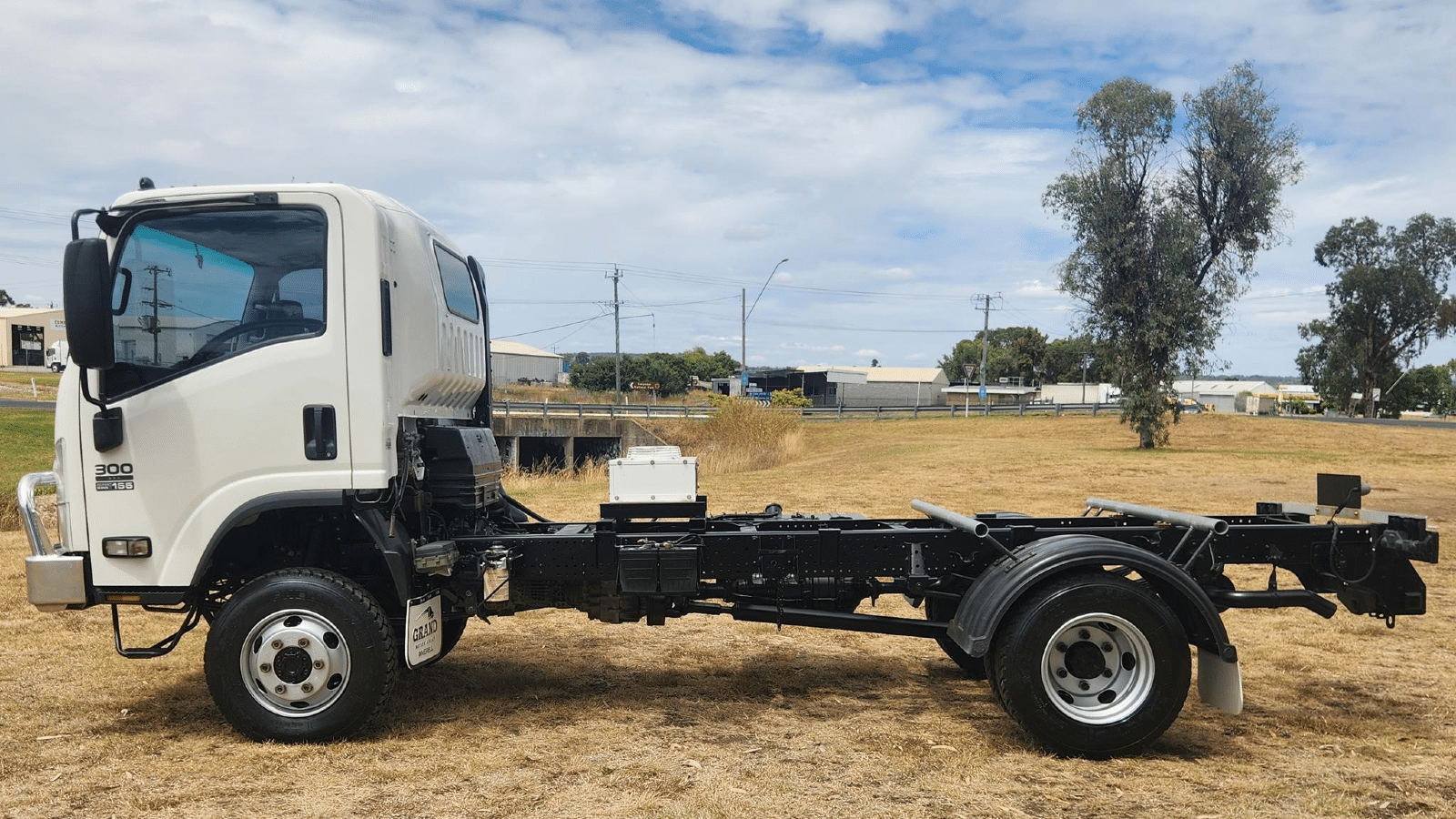 2013 Used Isuzu NPS300 Cab Chassis