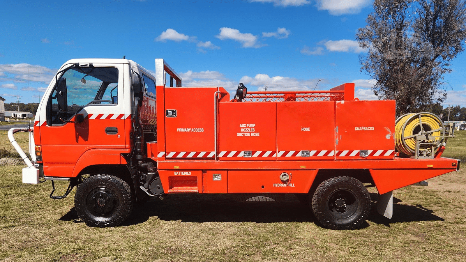 1999 Used Isuzu NPS300 Fire Truck