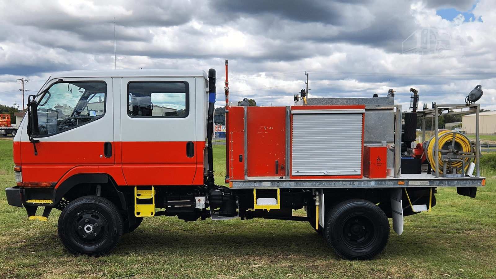 2000 Used Mitsubishi Canter Fire Truck