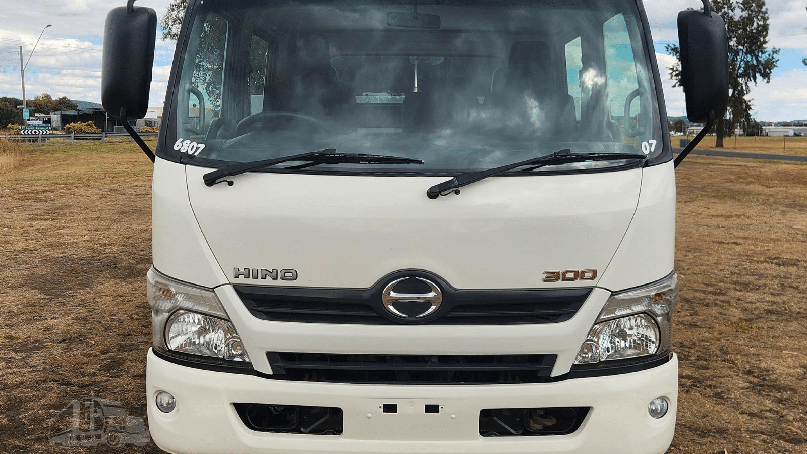 2013 Used Hino 300 717 Tipper