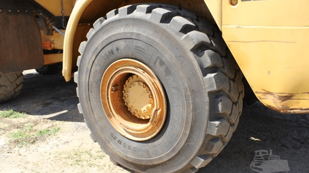 2006 Used Caterpillar 740 Water Truck