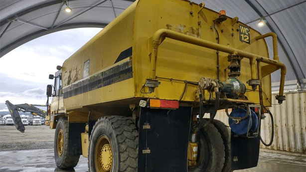 1995 Used Caterpillar 769 Water Truck